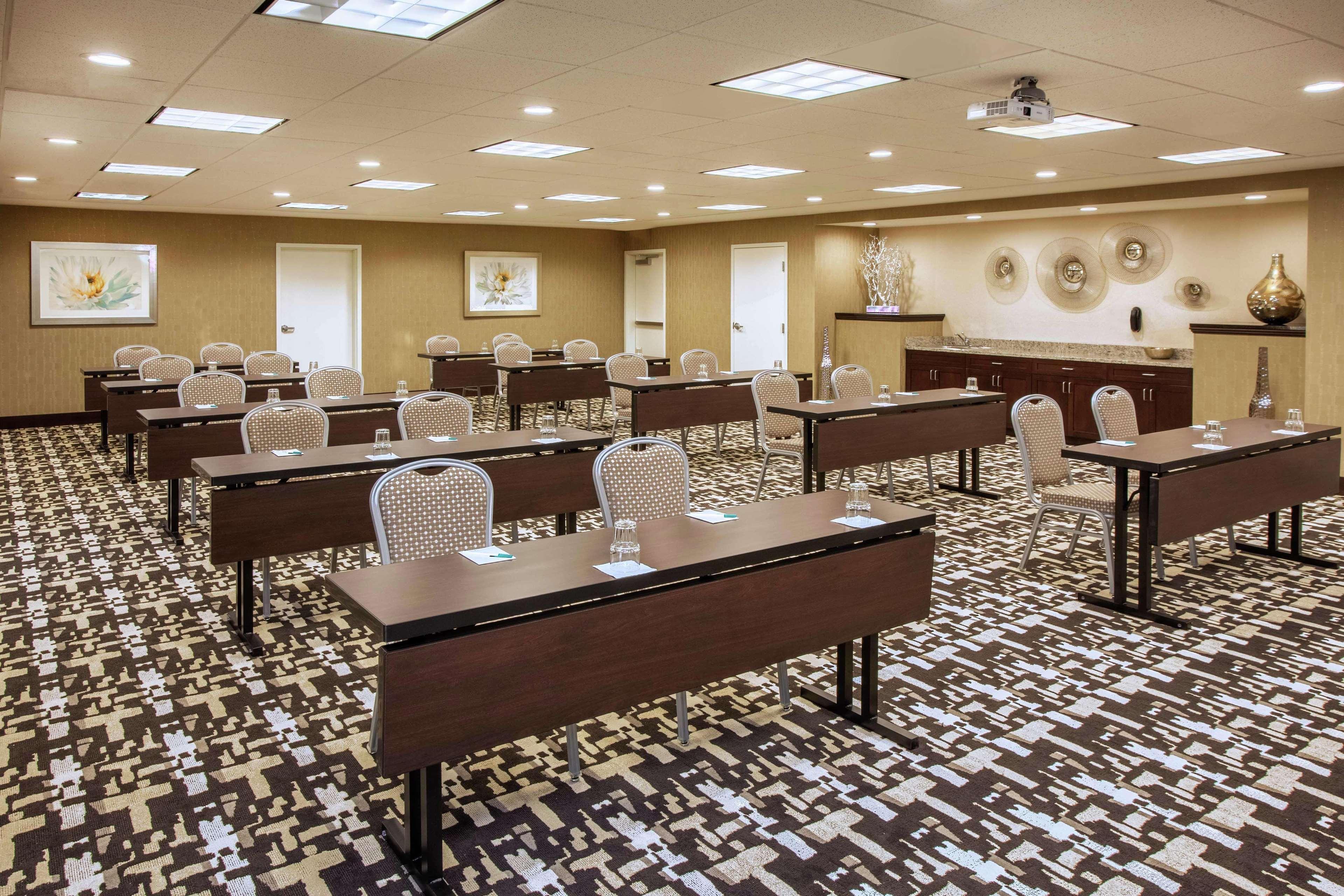 Homewood Suites By Hilton Munster Εξωτερικό φωτογραφία